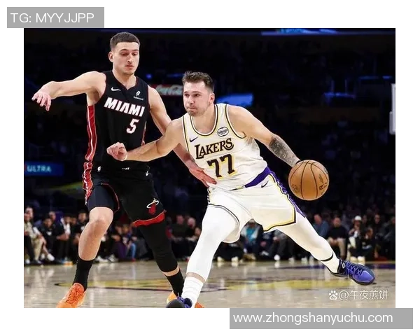 东契奇狂砍73分刷新现役得分纪录独行侠力克太阳终止其11连胜势头